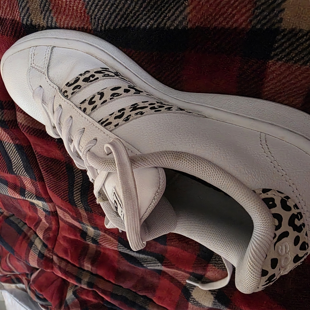Adidas Women's Grand Court Shoes Animal Print, Size 7, EUC